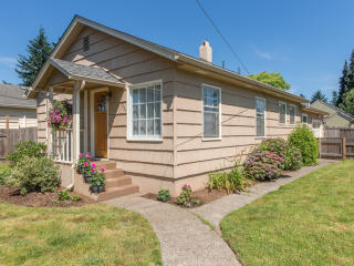5635 Malden St, Portland OR  97206-8119 exterior