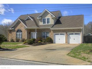 412 Chandler Dr, Chesapeake, VA 23322-3838