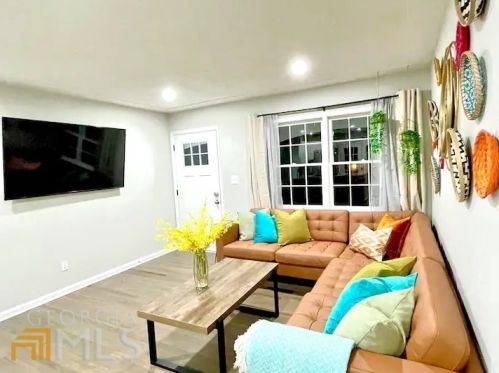 5332 Denny Dr, Atlanta GA  30349-5206 exterior