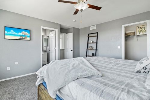 4824 Eaton Park Way, Aurora CO 80016-5926 exterior