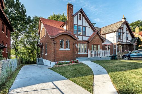 2627 Harrison Ave, Cincinnati OH  45211-7701 exterior
