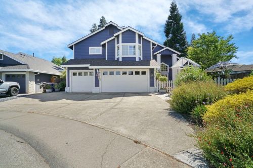 9023 Propeller Ct, Fair Oaks, CA 95628-8118