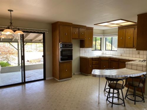 2000 Sanford Rnch Rd, Ukiah CA 95482-5251 exterior