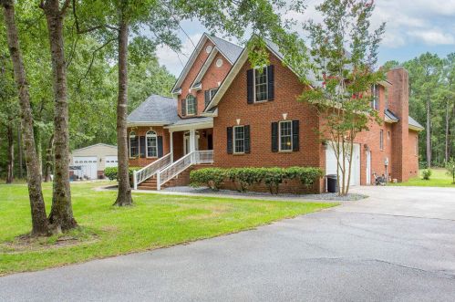 1814 Long Creek Rd, Wadmalaw Is, SC 29487-7065