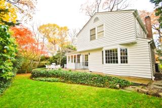 442 Wastena Ter, Ridgewood, NJ 07450-2355