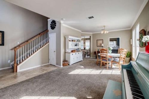 106 Reinhardt Ct, Georgetown, TX 78626-6318