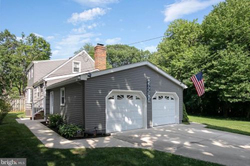 515 11th Ave, Haddon Heights, NJ 08035-1803