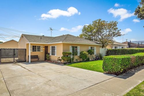 1052 Greenhedge St, Torrance, CA 90502-1640