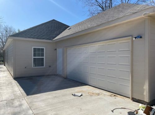 4129 Knox St, Fort Worth TX  76119-5098 exterior