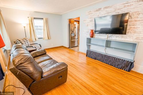 5604 5th St, Minneapolis, MN 55432-5543