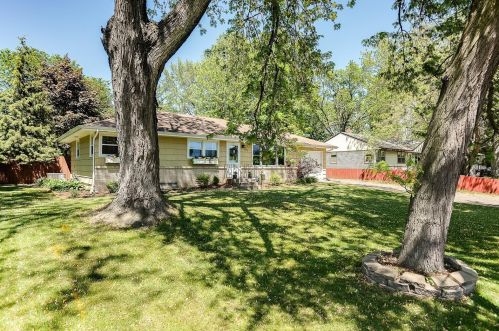 207 County Road F, Saint Paul MN  55127-6106 exterior