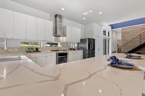 9562 Ash Creek Dr, Dallas TX  75228-3770 exterior