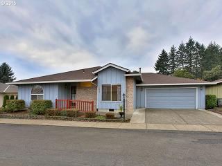 9467 Lakeside Dr, Portland, OR 97224-5301