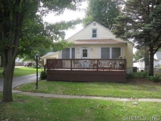 312 Logan St, Fort Russell, IL 62010-1518