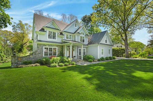 19 Indian Spring Rd, Norwalk, CT 06853-1305
