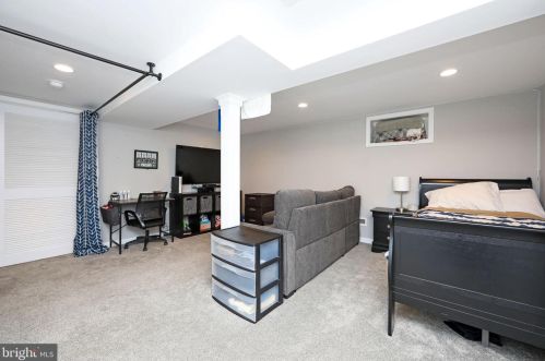 1161 Concord Dr, Haddonfield NJ 08033-3502 exterior