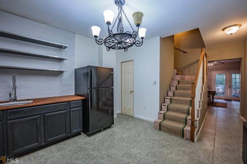 408 Harris Manor Dr, Atlanta GA  30311-2118 exterior