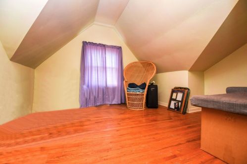 916 Douglas Ave, Nelson IL  61021-2639 exterior