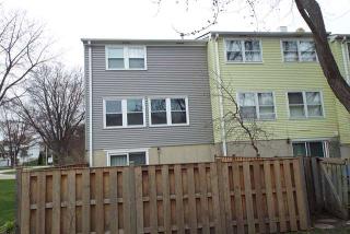 1815 Lancashire Ct, Schaumburg, IL 60194-2225