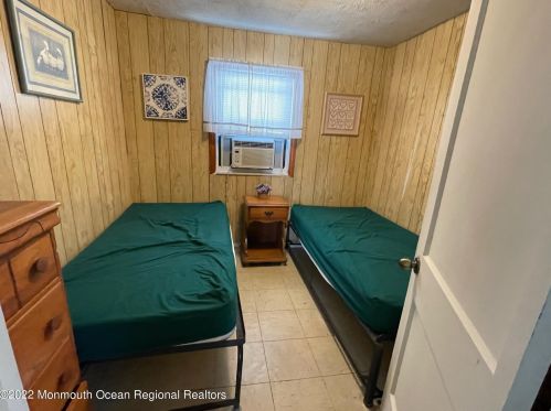 139 Princeton Ave, Lavallette NJ 08735-2635 exterior