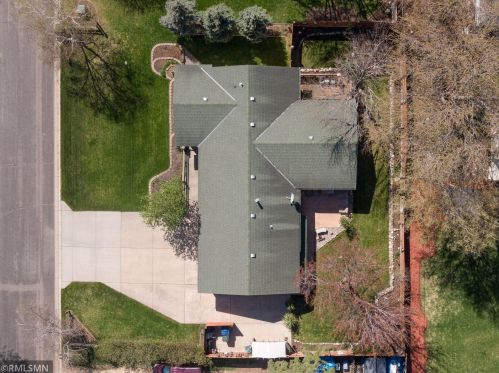 517 5 1/2 St, Otsego, MN 55330-1408