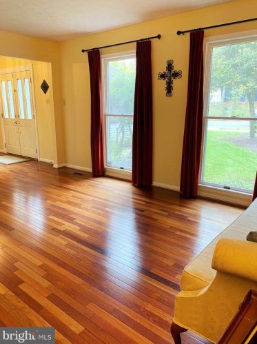 232 Lower Magothy Beach Rd, Severna Park MD  21146-2122 exterior