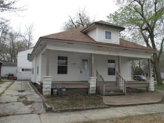 922 5th St, Joplin, MO 64801-2935