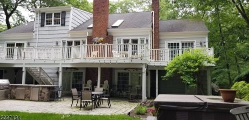 195 Laurelwood Trl, Parsippany, NJ 07834