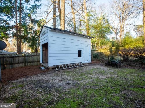 1166 Goodwin Rd, Atlanta GA  30324-2718 exterior