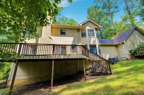 4937 Willow Ln, Marietta, GA 30066-1297