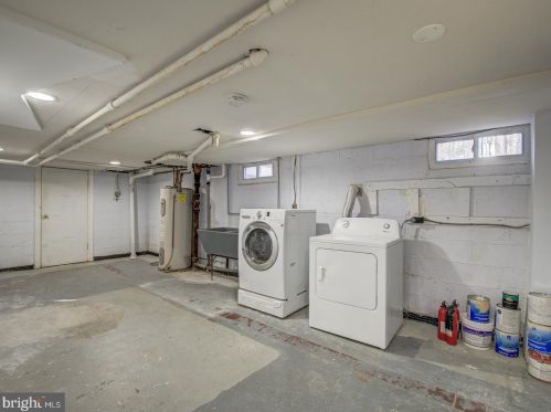 12500 Meadowood Dr, Silver Spring MD 20904-2928 exterior