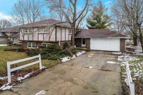 25428 Willow Dr, Plainfield, IL 60544-1630