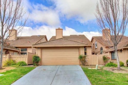 7435 Black Tree Ln, Citrus Heights, CA 95610-3277