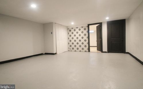 1144 22nd St, Philadelphia PA 19146-4235 exterior