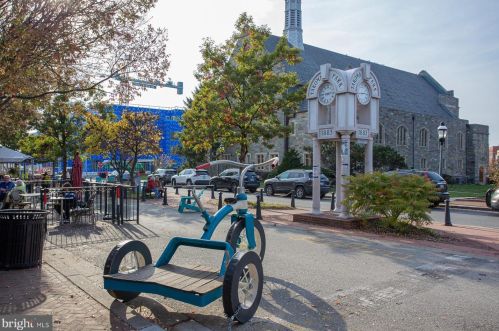 106 Geneva Ave, Silver Spring MD  20910-5105 exterior