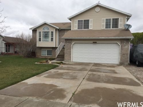 2444 1915, Clearfield, UT 84015-5773