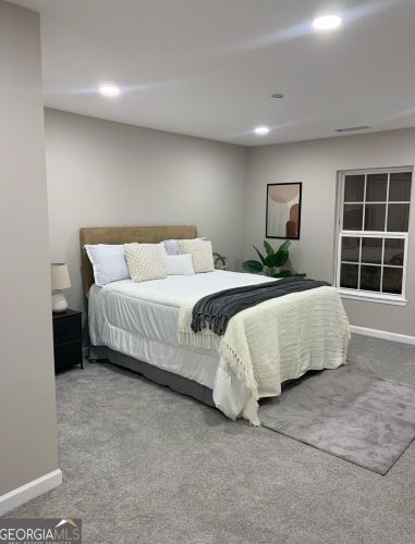 6628 Br Dr, Rex GA 30273-2131 exterior