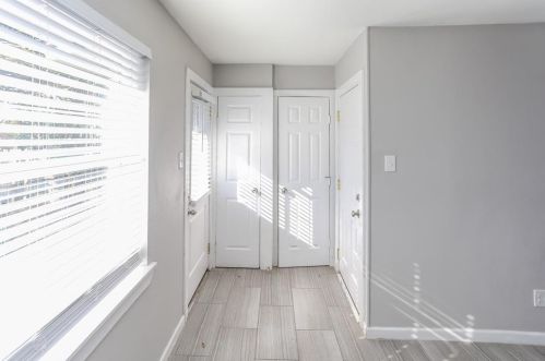 8520 Graywood Dr, Dallas TX  75243-7116 exterior