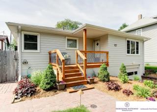 5017 Hamilton St, Omaha, NE 68132-1447