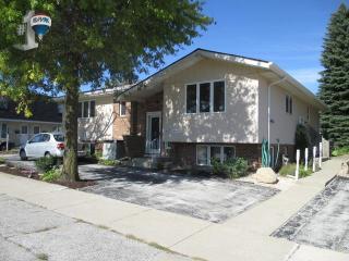 18371 West St, Lansing, IL 60438-3327