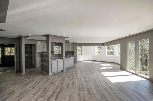 15425 Cedar Point Dr, Truckee, CA 96161-3604