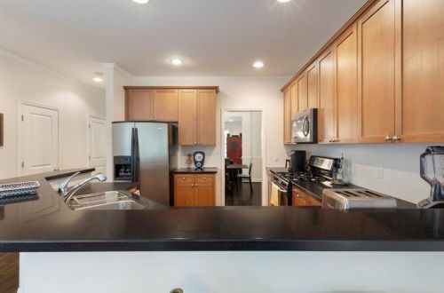 1886 Marietta Rd, Atlanta GA  30318-2764 exterior