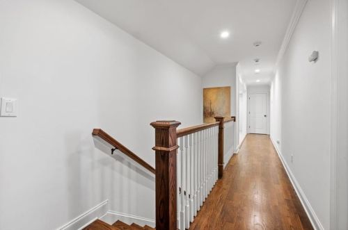 4800 Huntley Dr, Atlanta GA  30342-2732 exterior