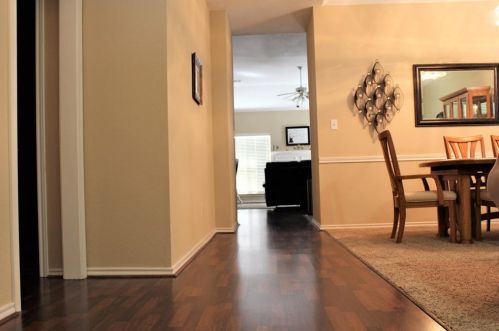 2144 Chapman Dr, Carrollton TX  75010-4156 exterior