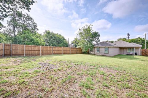 4925 Fitzhugh Ave, Fort Worth TX  76105-4354 exterior