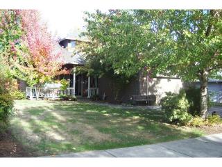 17911 Frederick Ln, Sherwood OR  97140-8827 exterior