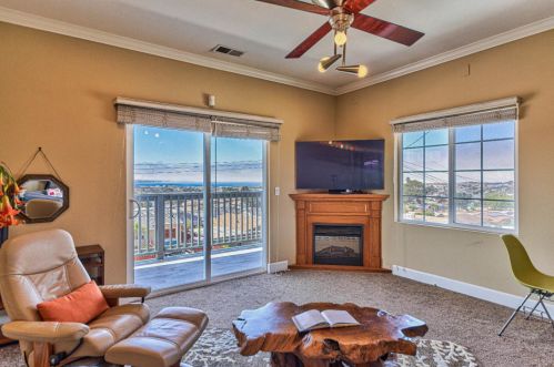 1312 Flores St, Seaside CA exterior