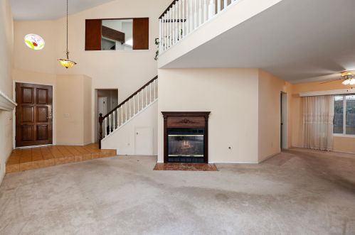 11681 Via Nicole, El Cajon, CA 92019-4038