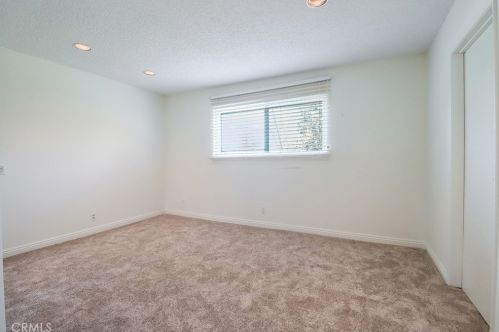 2491 Royal Ave, Simi Valley CA 93065-4765 exterior