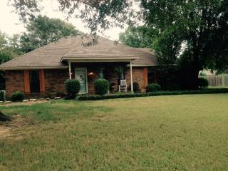310 Oakleigh Dr, Piperton, TN 38017-1940